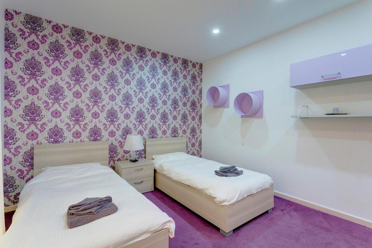 Luxury Apt W/ Side Seaviews And Pool, Top Location Sliema Luaran gambar