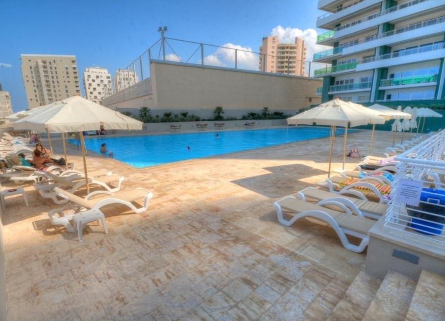 Luxury Apt W/ Side Seaviews And Pool, Top Location Sliema Luaran gambar